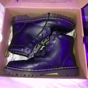 New men’s Doc Martens